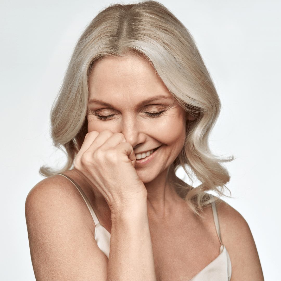 Rejuvenating Radiance: Unlocking the Power of Skincare Serums for Mature Skin - Rena Roots™
