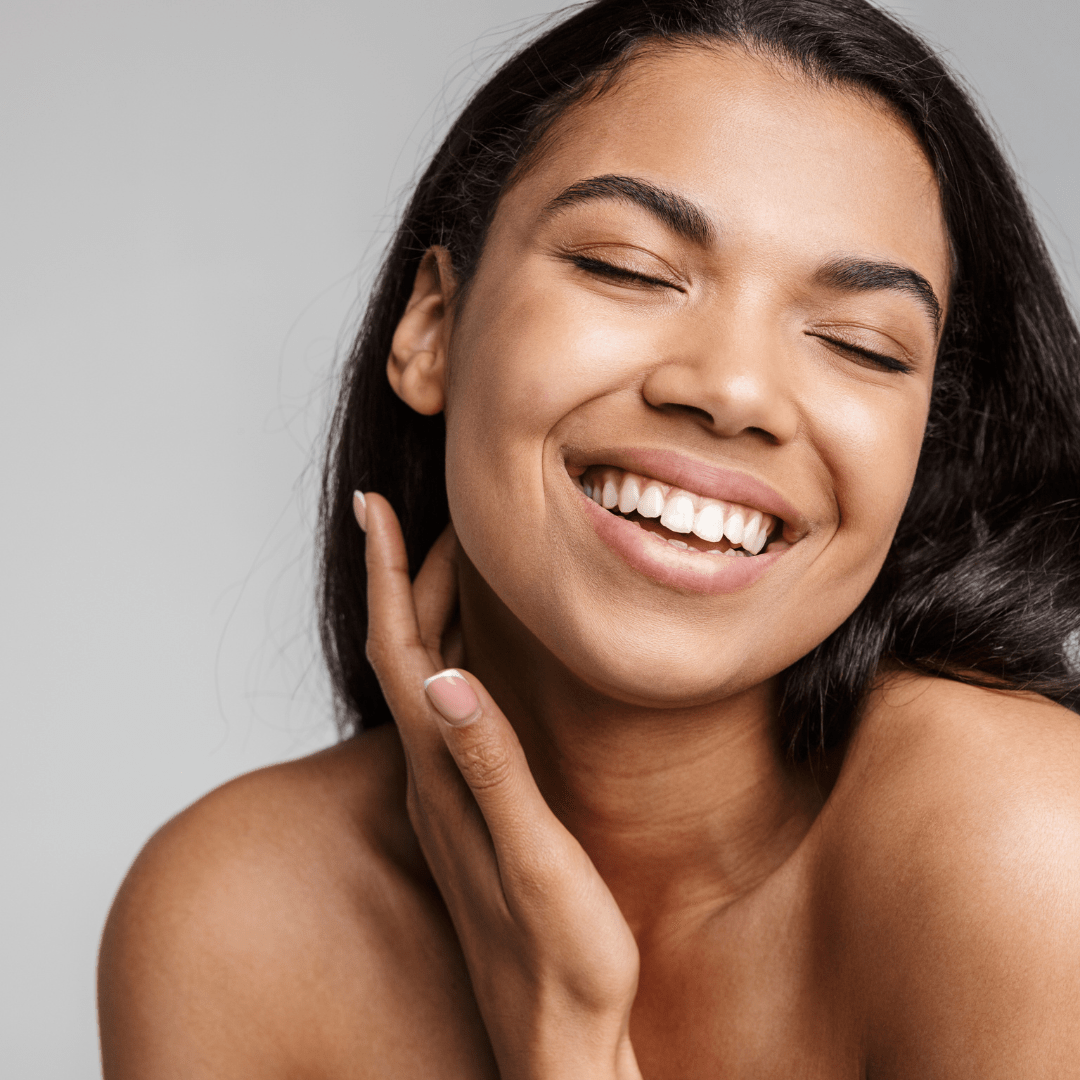 Unveiling Radiance: Achieving a Clear Complexion with Pigmentation-Fighting Skincare Serums - Rena Roots™